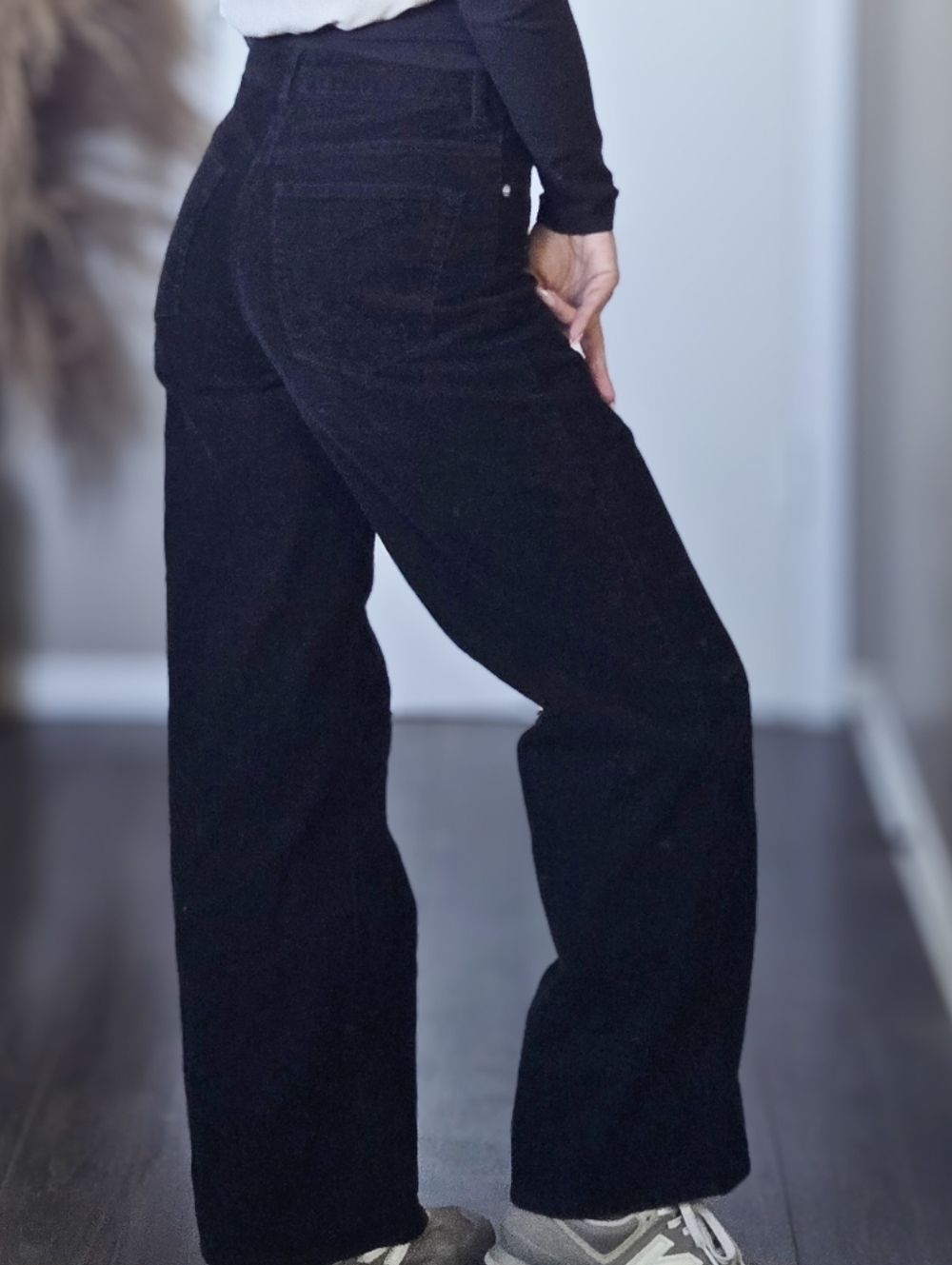 Divided H&M Black 100% Cotton Corduroy High Rise Wide Leg Pants Size 2 Baggy